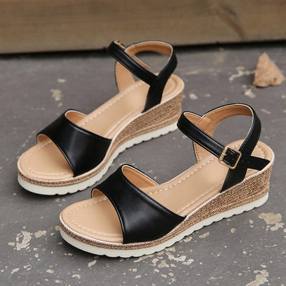 Kaarina | Moderne en veelzijdige algemene sandalen