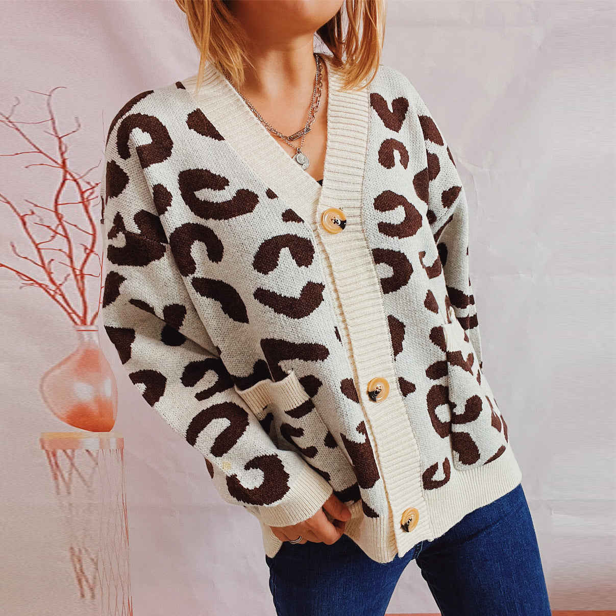 Leopard Print Knitted Sweater Coat for Stylish and Comfortable Winter Fashion    